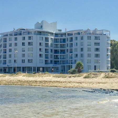 סטראנד Ocean Breeze Hotel מראה חיצוני תמונה