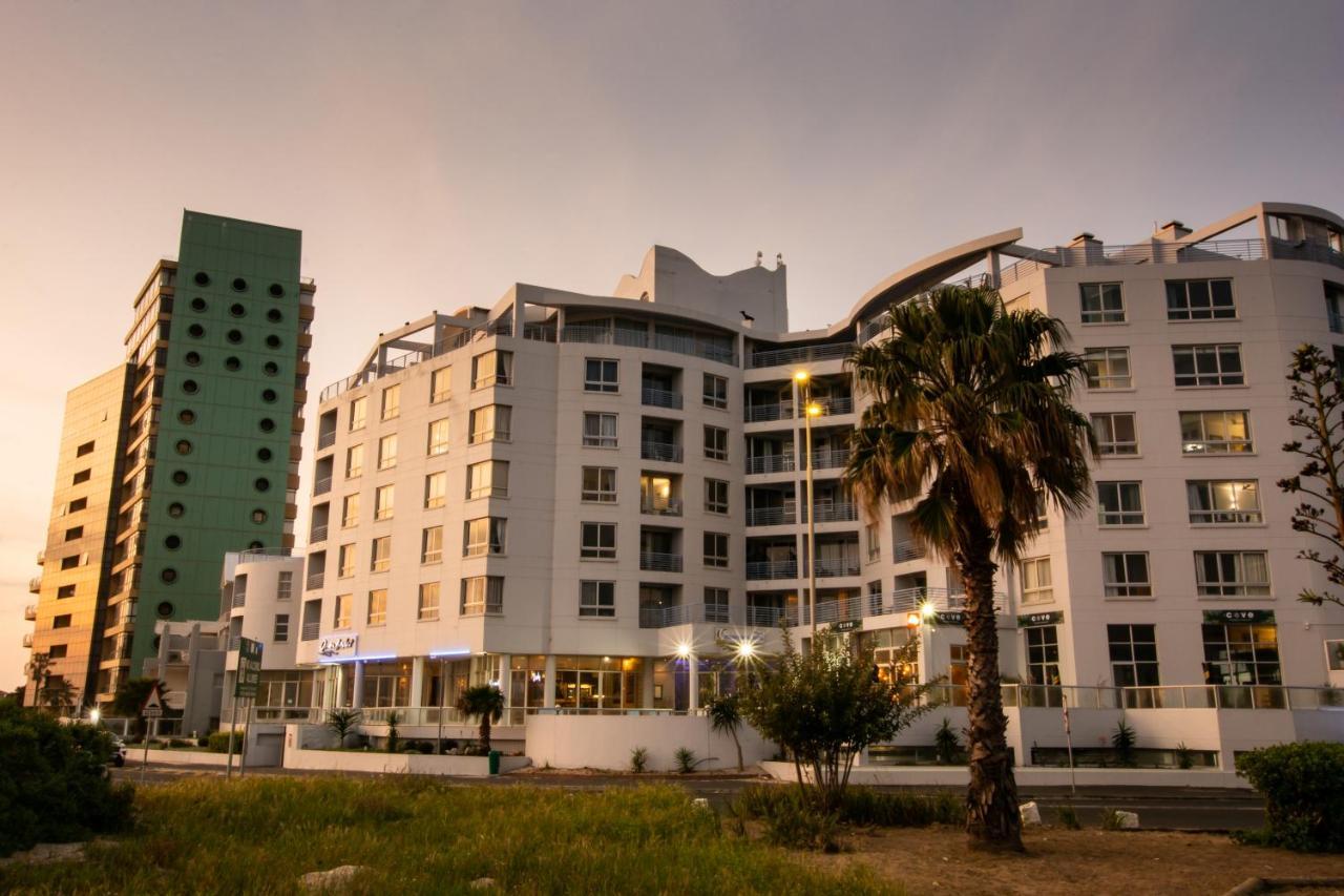 סטראנד Ocean Breeze Hotel מראה חיצוני תמונה