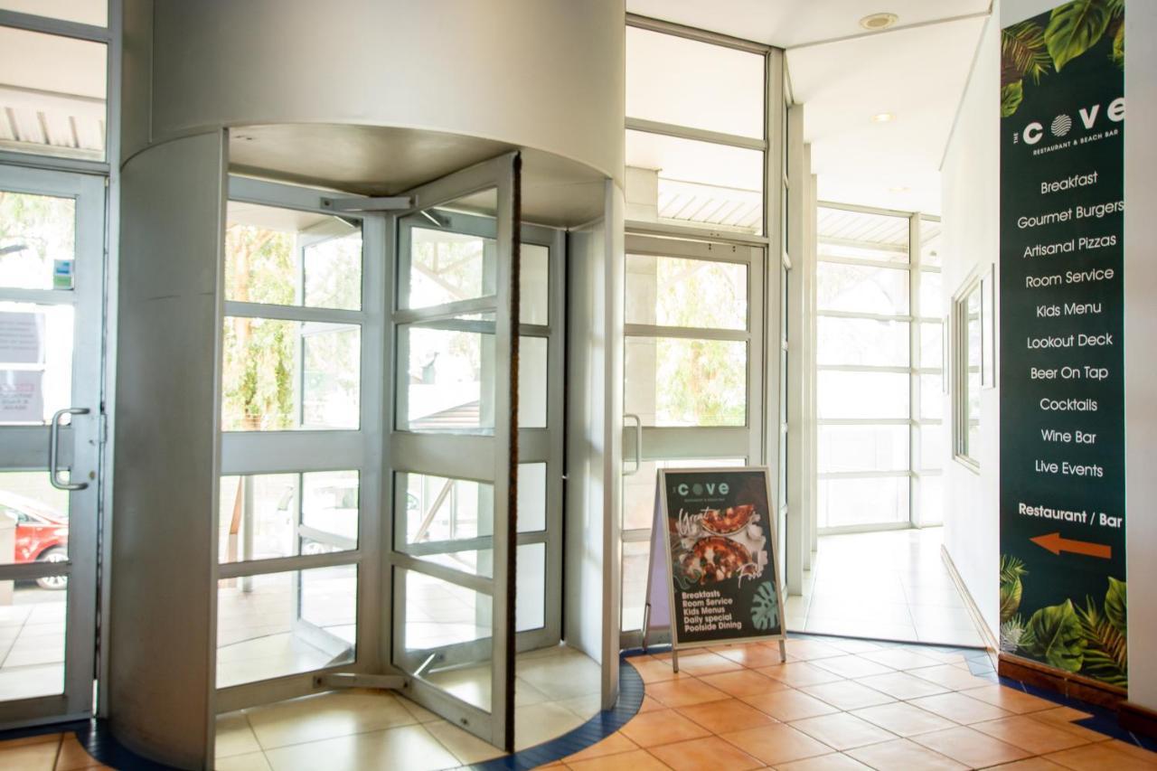 סטראנד Ocean Breeze Hotel מראה חיצוני תמונה