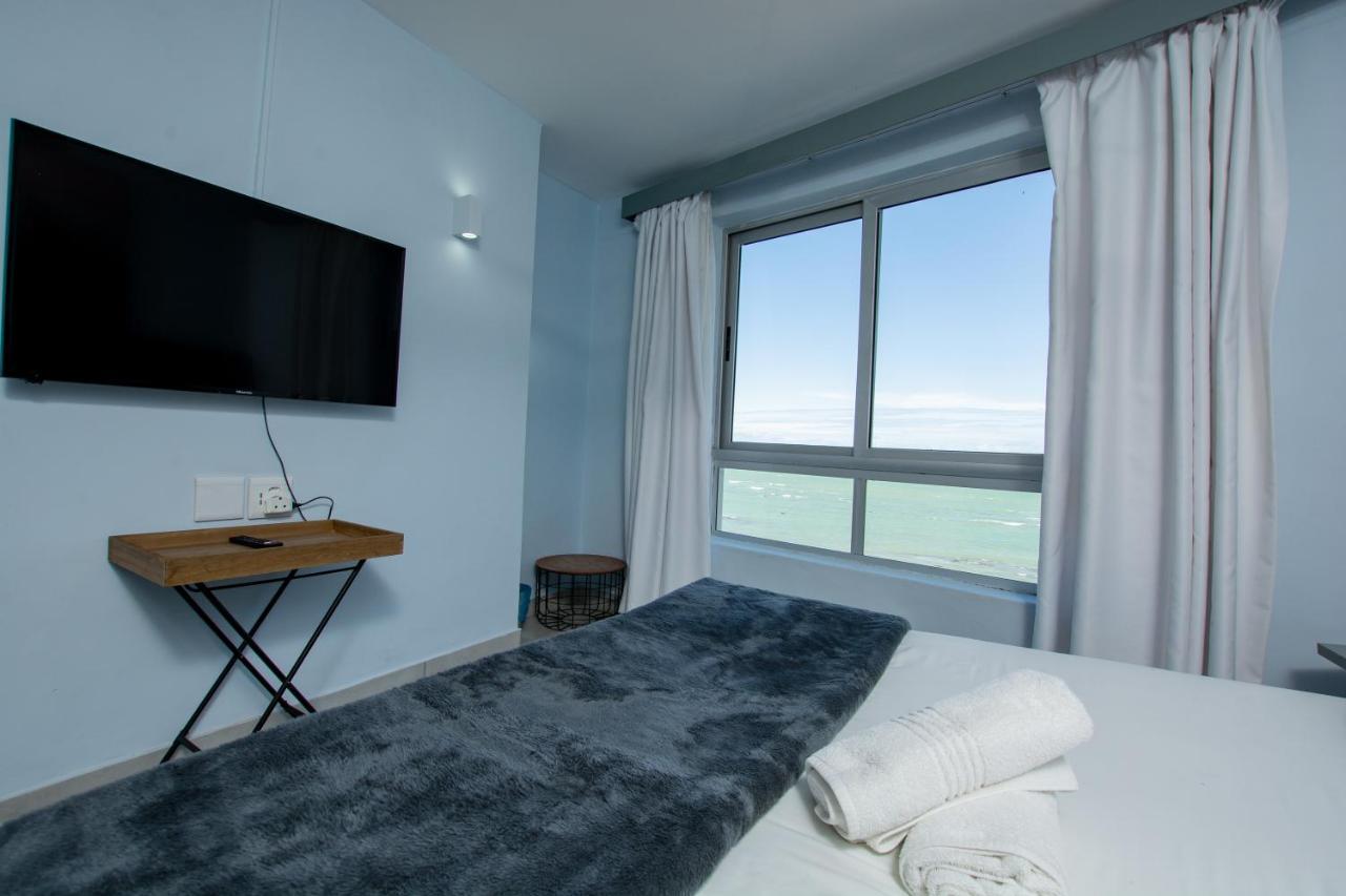 סטראנד Ocean Breeze Hotel מראה חיצוני תמונה