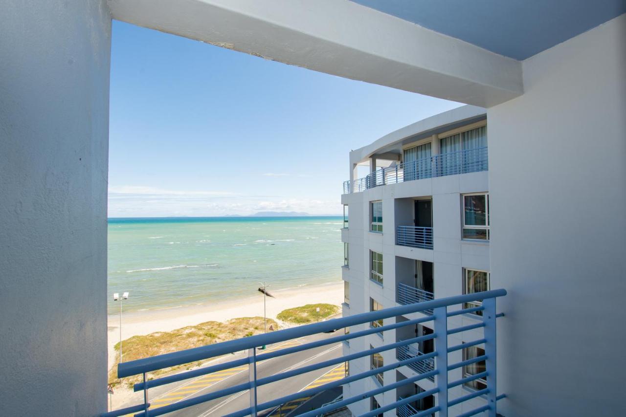 סטראנד Ocean Breeze Hotel מראה חיצוני תמונה
