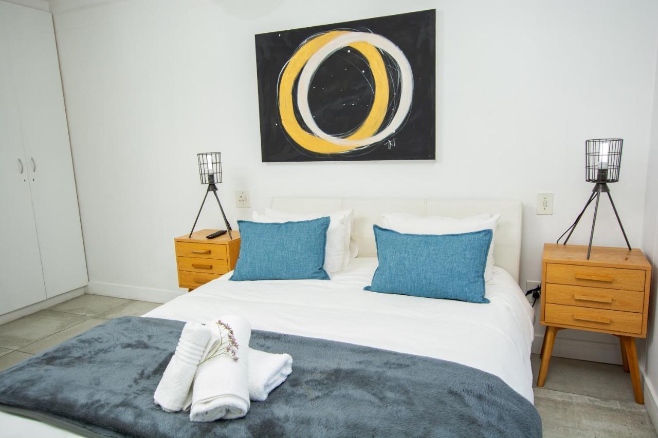 סטראנד Ocean Breeze Hotel מראה חיצוני תמונה